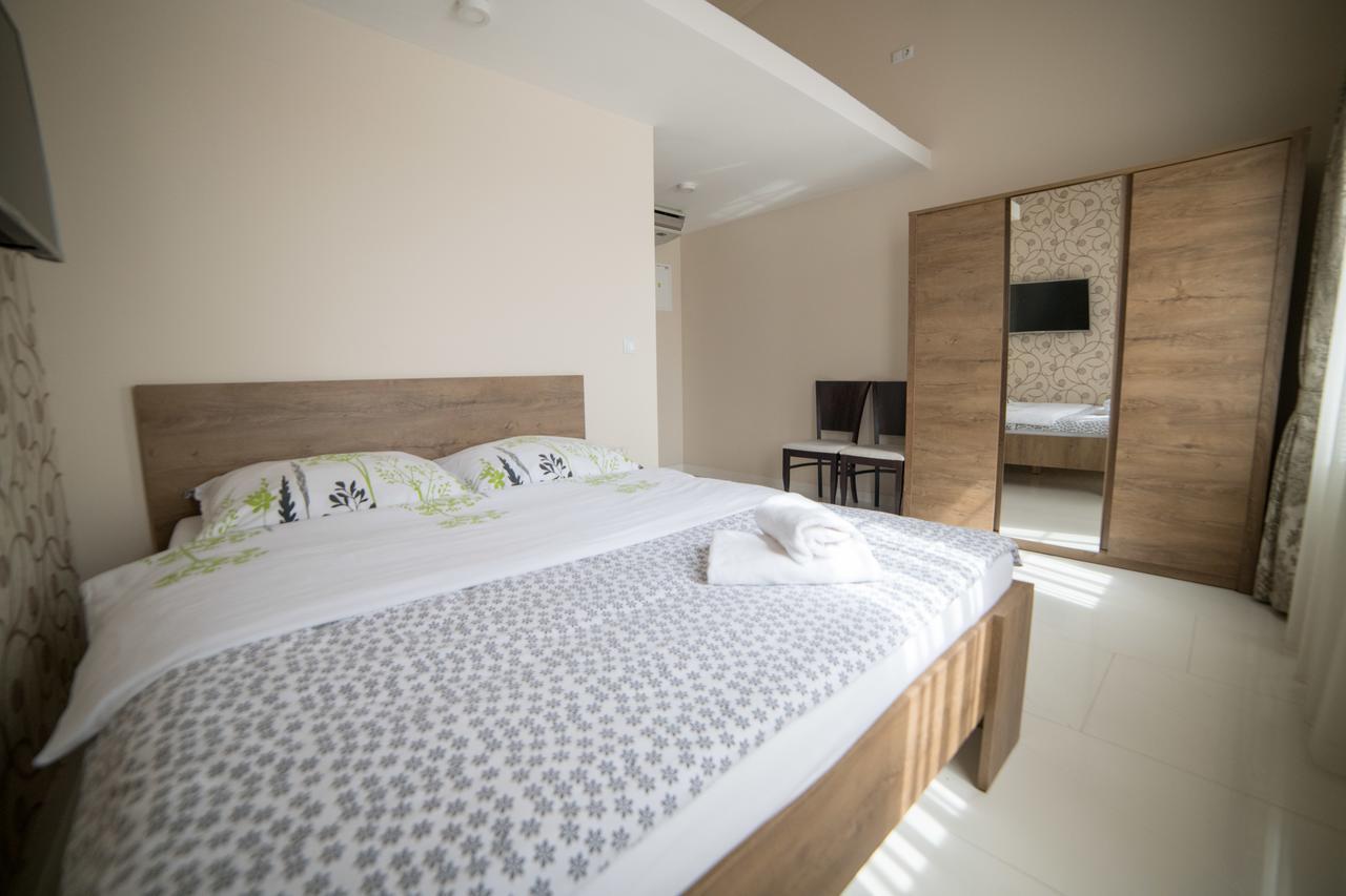 Hotel Urban Buzim Eksteriør billede
